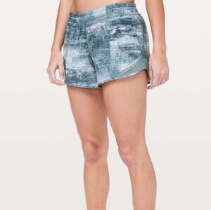 Lululemon Hotty Hot Short 4"